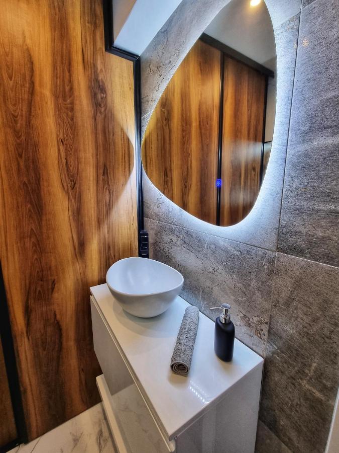 Eclipsei Aparthotel Popesti-Leordeni المظهر الخارجي الصورة